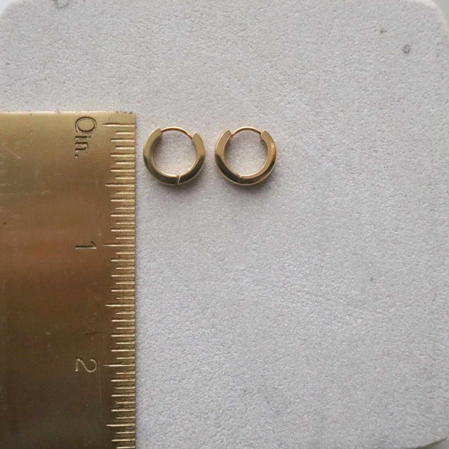Minimalistic Hoops