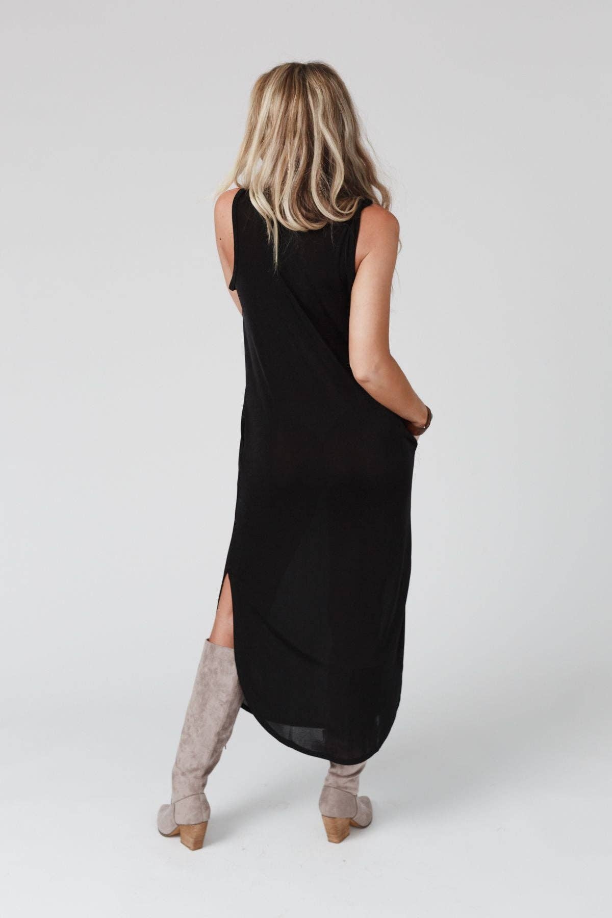 Cassie Sleeveless Pocket Slinky Maxi Dress - November Moon