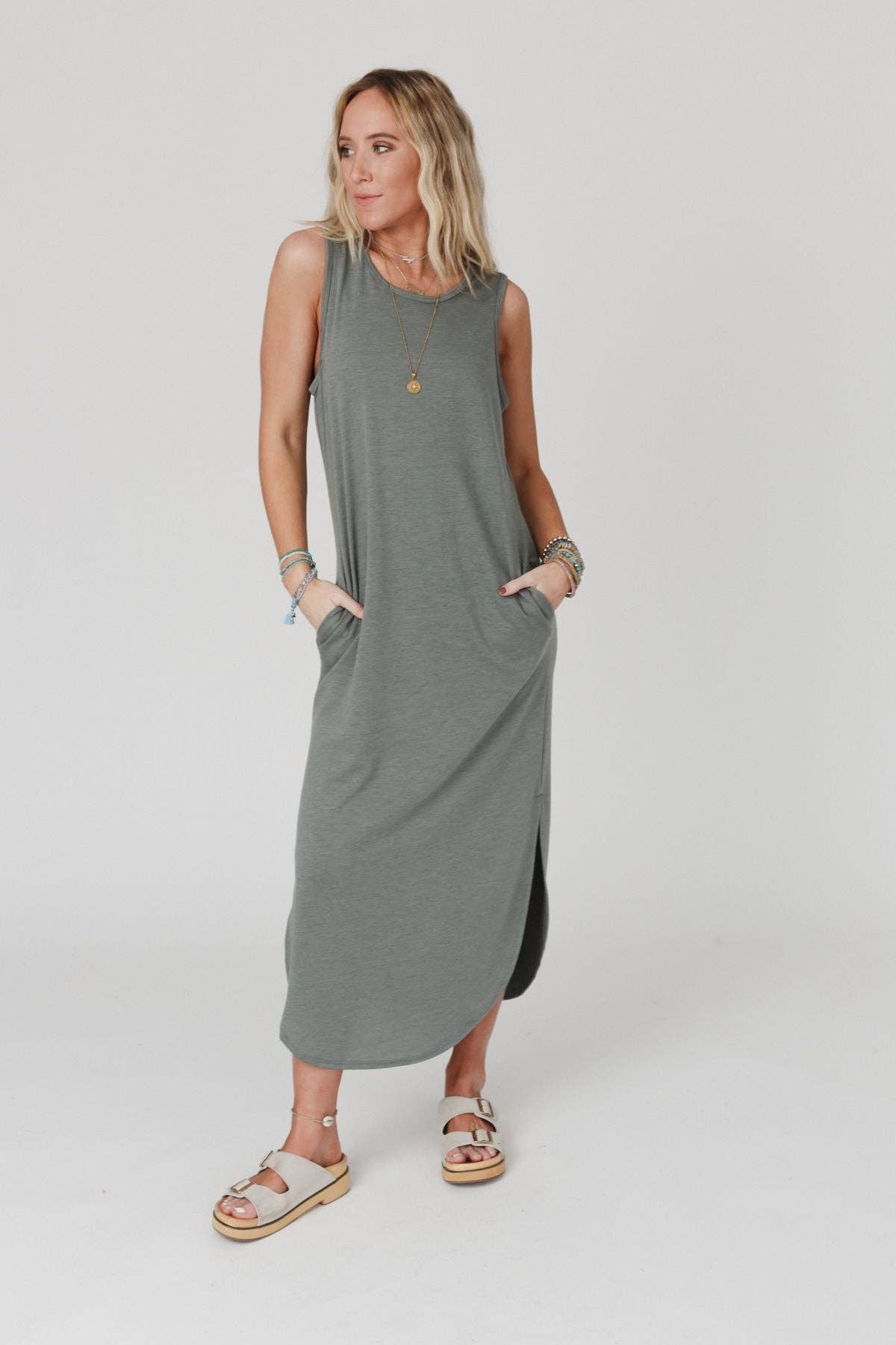 Cassie Sleeveless Pocket Slinky Maxi Dress - November Moon