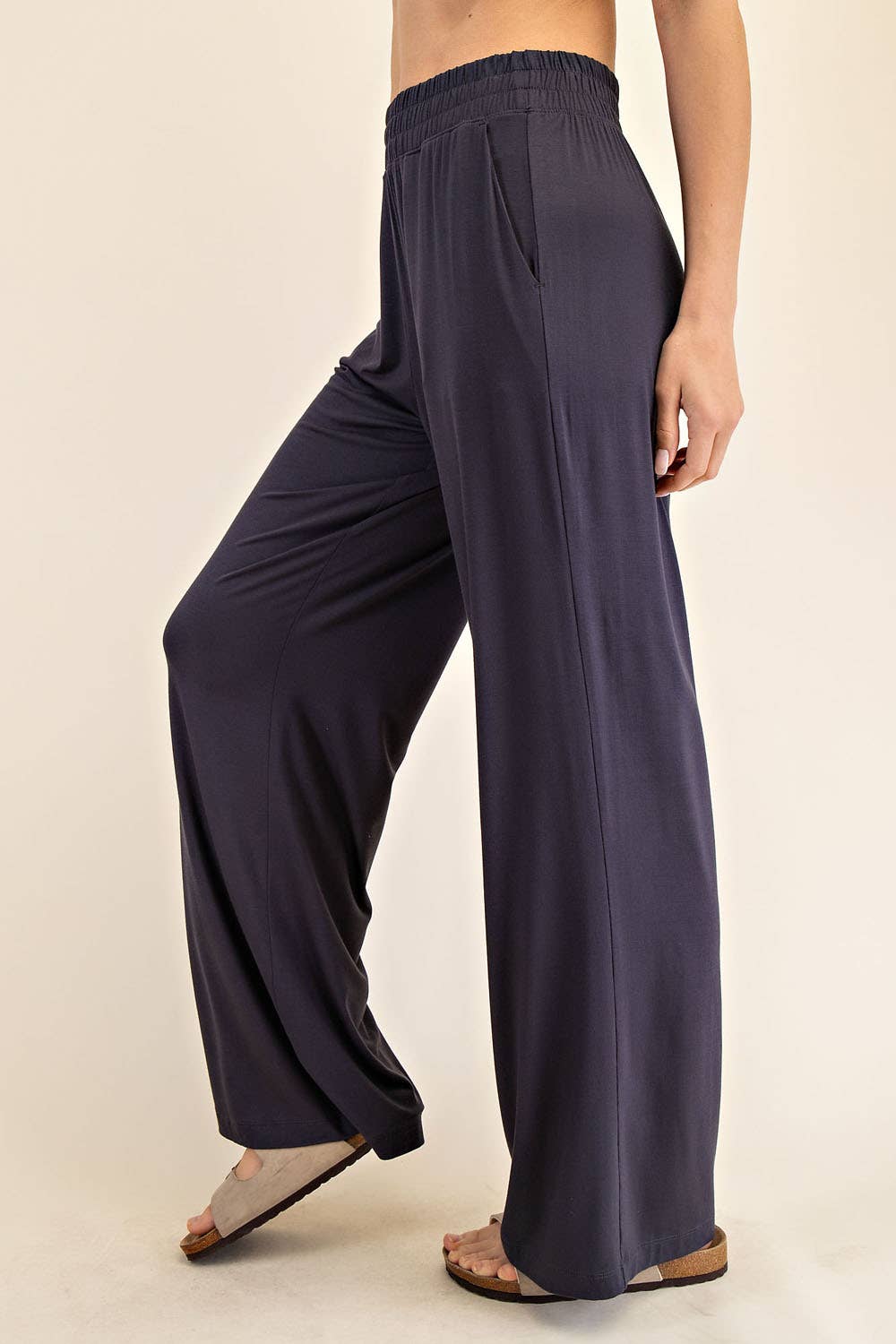 Breezy Wide-Leg Sweatpants - Graphite