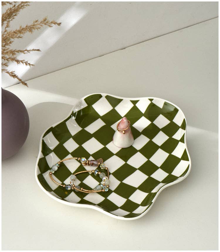 Trinket Trays & Dishes