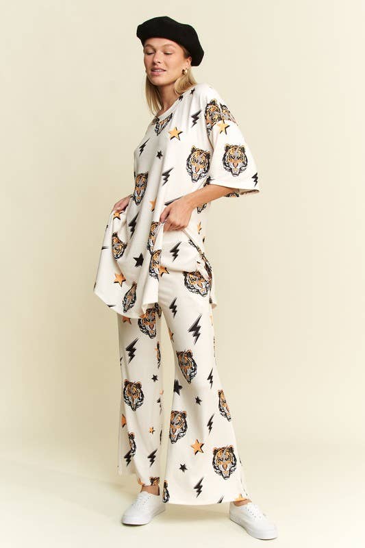 Tiger & Lightning Print Set