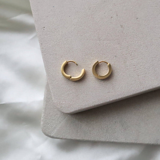 Minimalistic Hoops