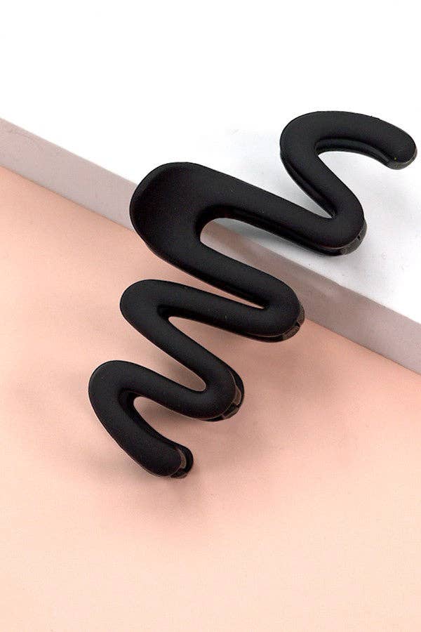 Large Matte Zigzag Hair Claw Clip