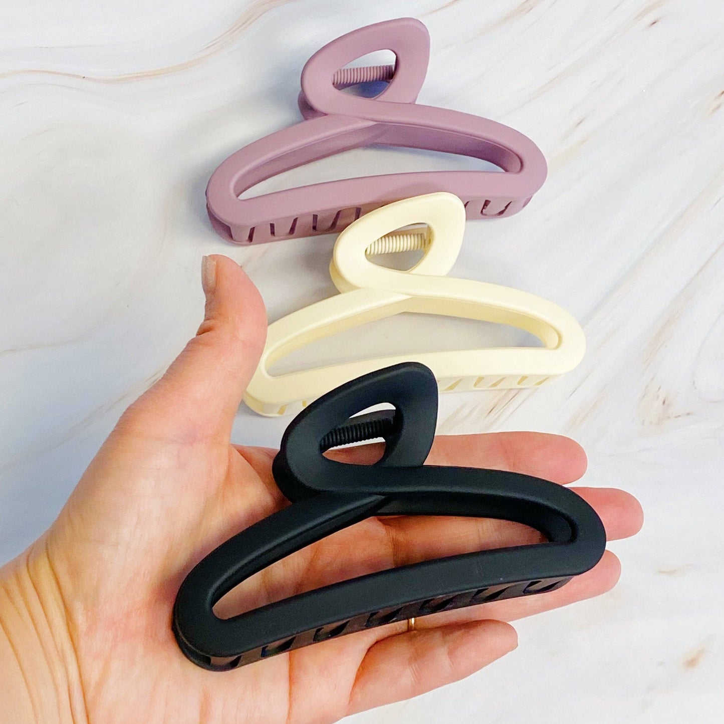 Retro Hair Claw Clip