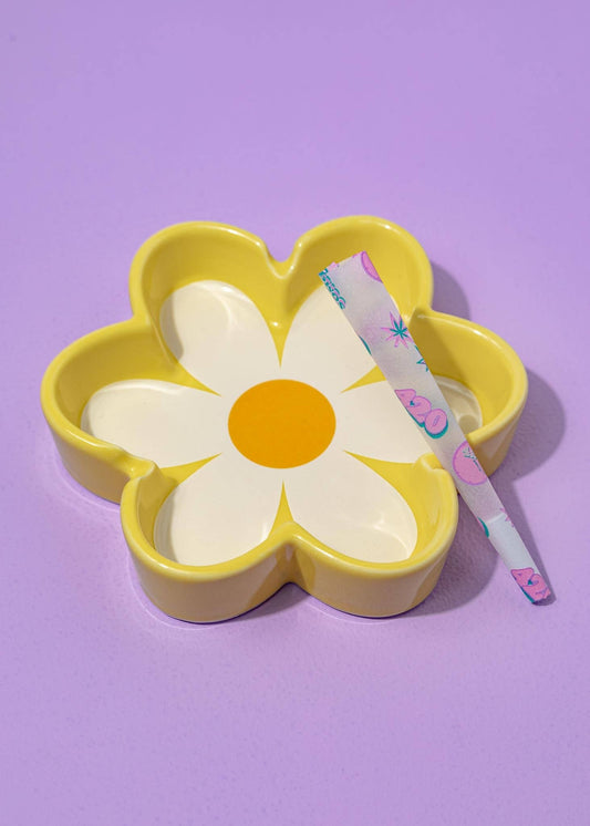 Retro Daisy Ashtray & Trinket Tray - November Moon  